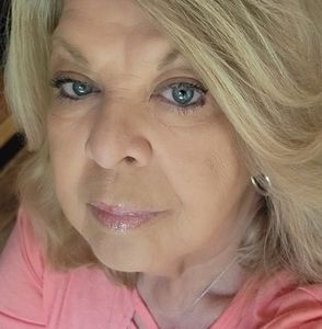 Meet your Posher, Vicki